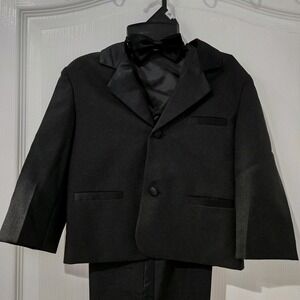 Peanut Butter Collection Kids 3 Piece Tuxedo Suit Size 3 Bow Tie, Wedding Formal
